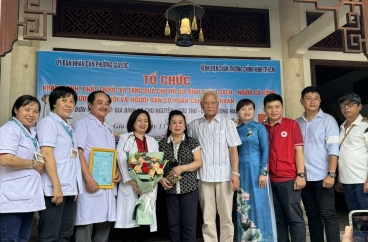 Bệnh viện Chấn thương Chỉnh hình TP.HCM phối hợp với Nhà hảo tâm tổ chức khám bệnh, cấp thuốc miễn phí và tặng quà tại phường Gia Lộc, tỉnh Tây Ninh