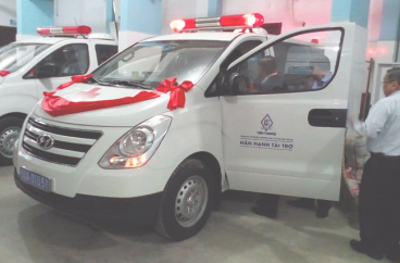 TRAO TẶNG XE CỨU THƯƠNG PHỤC VỤ NGƯỜI