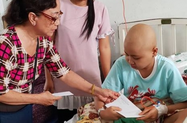 HỖ TRỢ BỆNH NHÂN KHÓ KHĂN KHOA BỆNH HỌC 25/12/2018